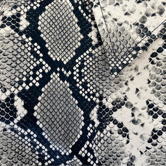 NWT APPARIS INGRID PYTHON TRENCH COAT - Picture 6 of 15